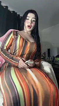 Snapshot of cowgirllyx chatting on November 2025 11:21:02 PM cowgirllyx online show from November 2025 11:21:02 PM