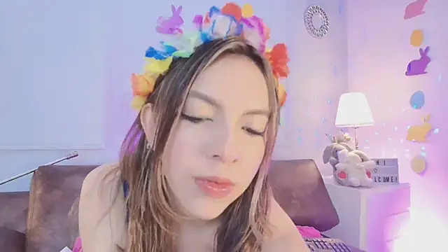 Snapshot of kittyblooms chatting on April 2026 01:05:02 PM kittyblooms online show from April 2026 01:05:02 PM