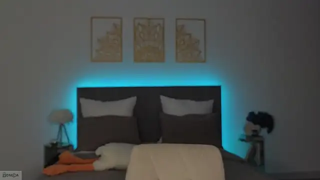 Snapshot of adele_armass chatting on December 2025 08:58:01 PM adele armass online show from December 2025 08:58:01 PM