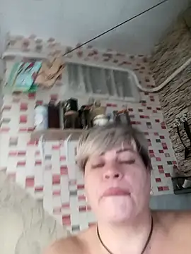 Snapshot of MilkySky chatting on November 2025 09:42:02 AM MilkySky online show from November 2025 09:42:02 AM