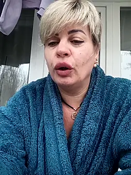 Snapshot of MilkySky chatting on November 2025 09:52:02 AM MilkySky online show from November 2025 09:52:02 AM