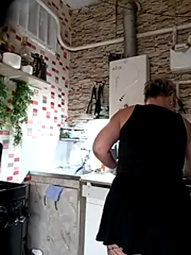 Snapshot of MilkySky chatting on February 2026 07:23:01 PM MilkySky online show from February 2026 07:23:01 PM