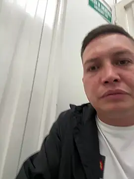 Snapshot of NathanielLux29 chatting on November 2025 08:20:01 PM NathanielLux29 online show from November 2025 08:20:01 PM