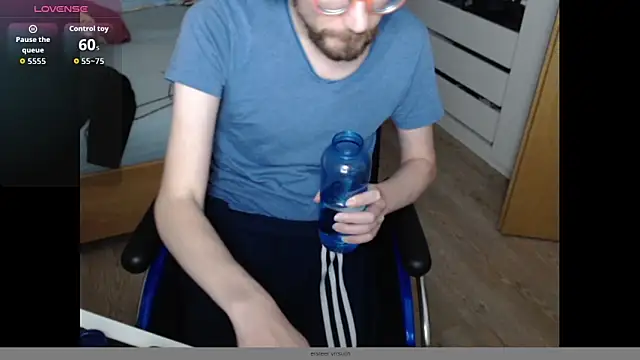 Guttermann online show from November 2025 08:53:02 PM