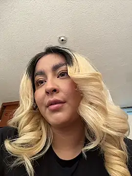 Snapshot of Elina_Hills chatting on March 2026 07:08:02 PM Elina Hills online show from March 2026 07:08:02 PM