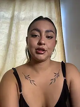 Snapshot of Elina_Hills chatting on March 2026 07:07:02 PM Elina Hills online show from March 2026 07:07:02 PM