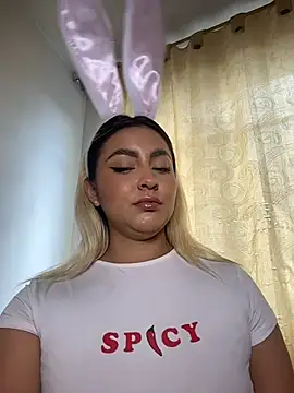 Snapshot of Elina_Hills chatting on March 2026 06:08:01 PM Elina Hills online show from March 2026 06:08:01 PM