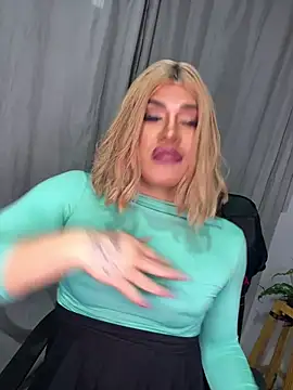 melani ferraraa  online show from July 2026 10:16:01 PM