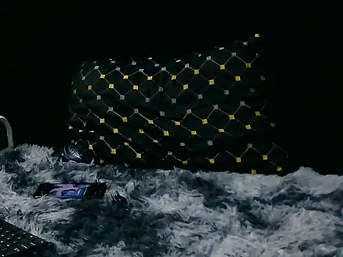 Snapshot of Hot-babyyboy30 chatting on February 2026 06:18:02 AM Hot-babyyboy30 online show from February 2026 06:18:02 AM