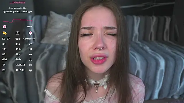tinyanie online show from May 2026 03:18:01 PM