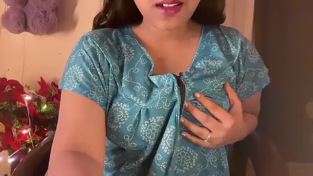 Snapshot of Shilpa_7 chatting on February 2026 07:06:02 PM Shilpa 7 online show from February 2026 07:06:02 PM