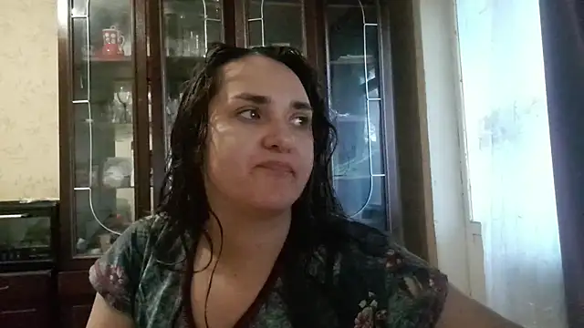 Snapshot of VoulezVous_Angel chatting on February 2026 05:35:01 AM VoulezVous Angel online show from February 2026 05:35:01 AM