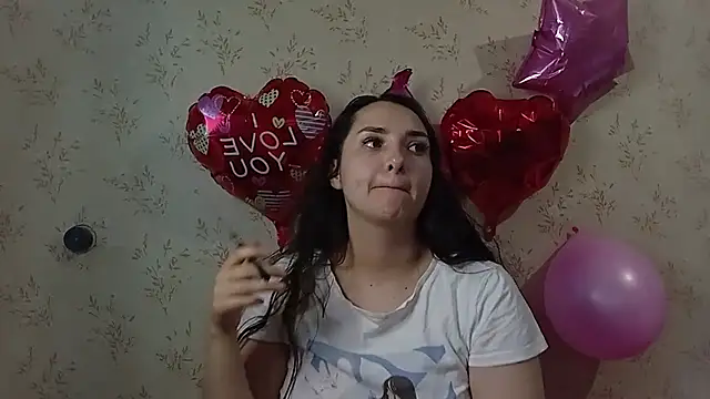 Snapshot of VoulezVous_Angel chatting on February 2026 06:18:02 AM VoulezVous Angel online show from February 2026 06:18:02 AM