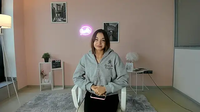 Snapshot of MaryettaSeybold chatting on November 2025 06:34:02 AM MaryettaSeybold online show from November 2025 06:34:02 AM