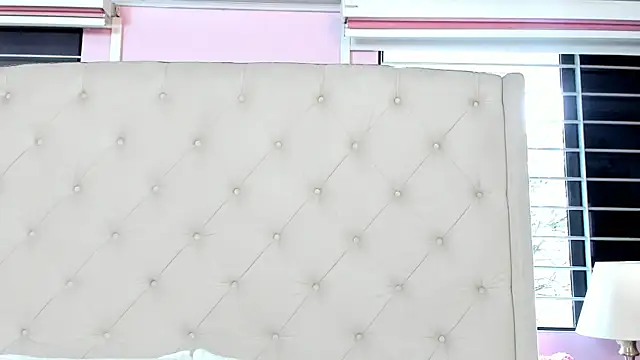 scarlett leblanc  online show from July 2026 11:52:02 AM