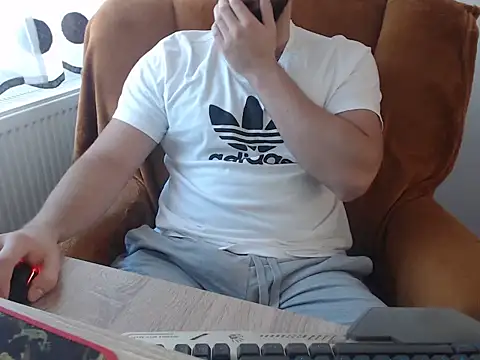 Snapshot of strongcoffee10 chatting on November 2025 11:09:02 AM strongcoffee10 online show from November 2025 11:09:02 AM