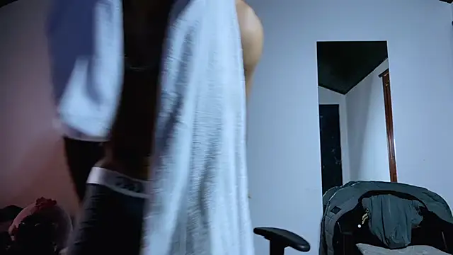 Snapshot of 3v1l chatting on November 2025 06:39:01 PM 3v1l online show from November 2025 06:39:01 PM