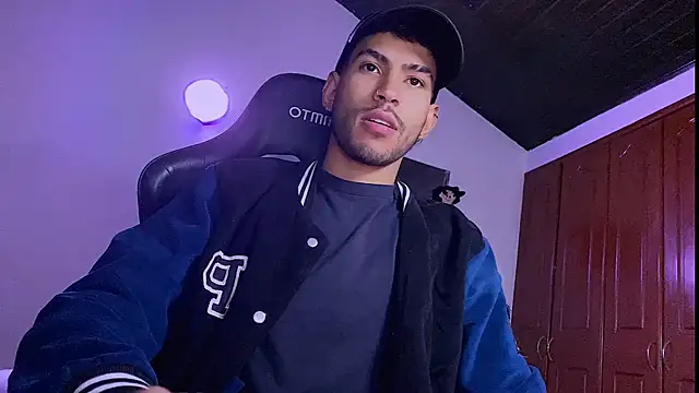 Snapshot of 3v1l chatting on January 2026 09:50:02 PM 3v1l online show from January 2026 09:50:02 PM