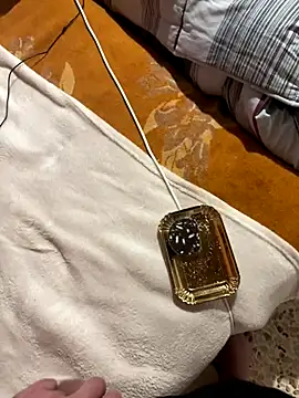 Snapshot of Mayaearonpassionforyou chatting on November 2025 10:31:02 PM Mayaearonpassionforyou online show from November 2025 10:31:02 PM