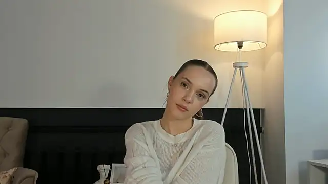 TovaDage online show from October 2025 09:10:01 AM