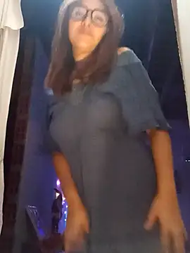 lola mamadas online show from November 2025 04:16:01 AM