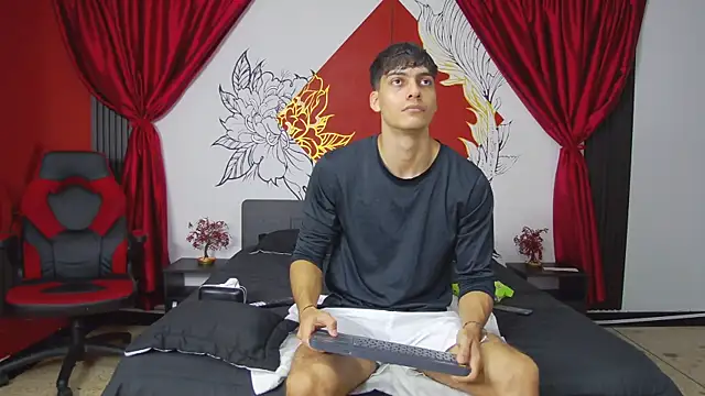 AlessioVitale online show from January 2026 12:10:02 PM