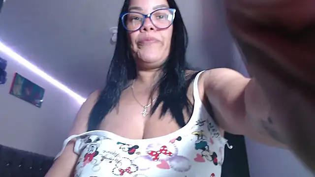 Snapshot of sofia_lopez70 chatting on May 2026 11:53:01 PM sofia lopez70 online show from May 2026 11:53:01 PM
