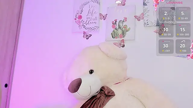 Snapshot of Little_channel_ chatting on June 2026 11:32:01 AM Little channel online show from June 2026 11:32:01 AM