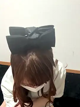 Snapshot of jura_xxx chatting on December 2025 09:48:01 AM jura xxx online show from December 2025 09:48:01 AM