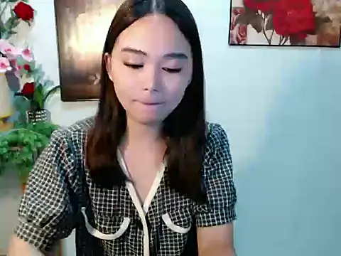 lustfullakim online show from May 2026 11:18:02 AM