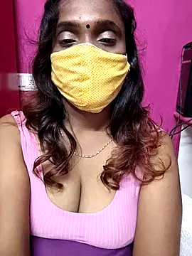 Queen-dhivya online show from December 2025 06:48:01 PM
