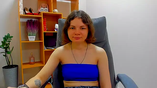 Snapshot of Stella-Maers chatting on May 2026 07:28:02 AM Stella-Maers online show from May 2026 07:28:02 AM