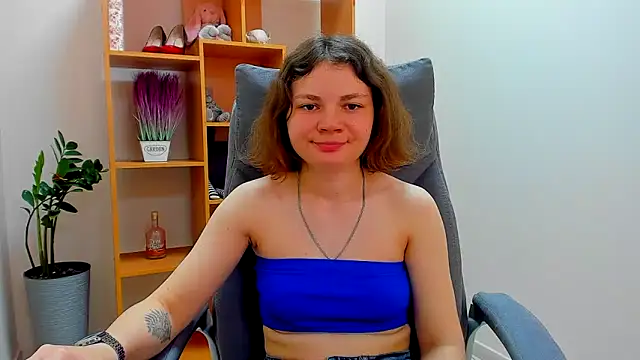Snapshot of Stella-Maers chatting on May 2026 07:15:02 AM Stella-Maers online show from May 2026 07:15:02 AM