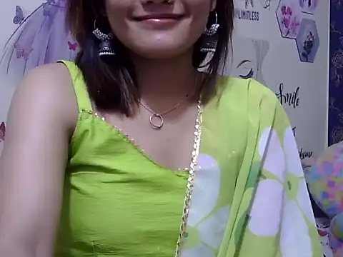 maira 33 online show from April 2026 10:35:02 AM