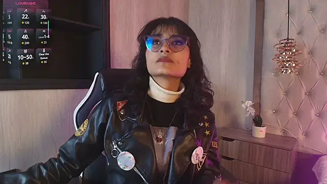 Snapshot of liliclan_ chatting on November 2025 02:06:01 PM liliclan online show from November 2025 02:06:01 PM