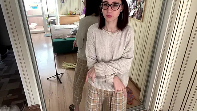 CharitaTafel online show from November 2025 07:07:03 AM