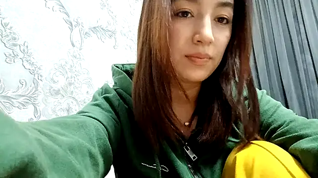 Sofiagreetings online show from November 2025 01:33:02 PM