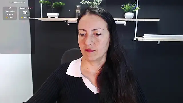 Lauryn Jones online show from May 2026 05:31:02 PM