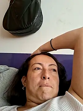 Lauryn Jones online show from June 2026 03:57:01 PM