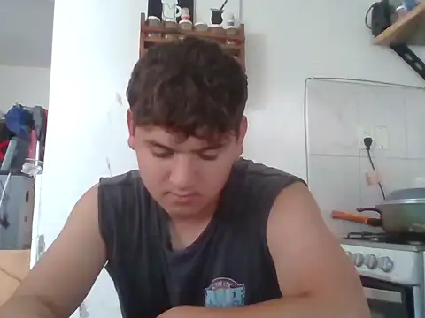 Snapshot of Myboy0020 chatting on November 2025 05:22:01 PM Myboy0020 online show from November 2025 05:22:01 PM