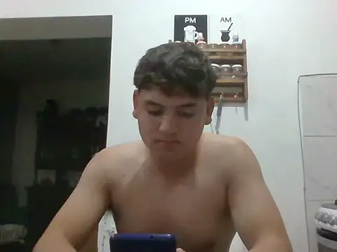 Snapshot of Myboy0020 chatting on December 2025 02:52:01 AM Myboy0020 online show from December 2025 02:52:01 AM