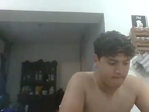 Snapshot of Myboy0020 chatting on February 2026 08:37:01 PM Myboy0020 online show from February 2026 08:37:01 PM