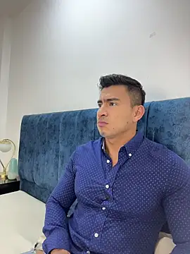 Chris Clarck online show from November 2025 07:25:02 PM