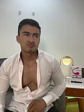 Chris Clarck online show from November 2025 07:57:01 PM