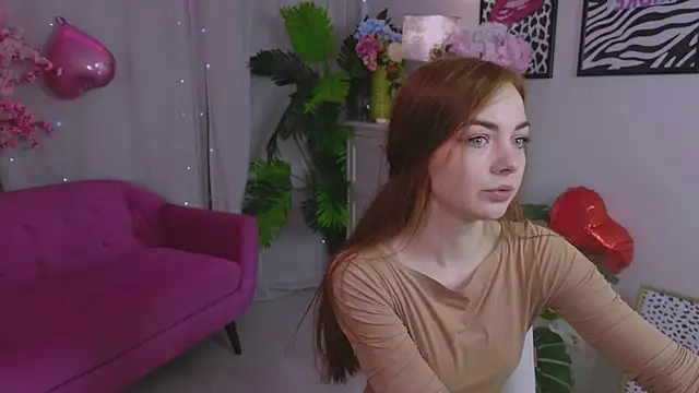 AmyLune online show from February 2026 07:04:01 AM