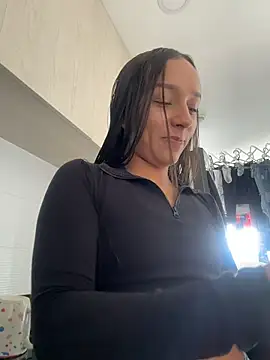 Brunettecollins05 online show from February 2026 07:03:02 PM