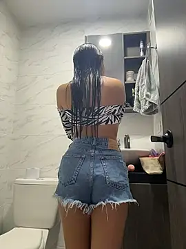 Brunettecollins05 online show from July 2026 08:34:02 PM