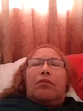 Snapshot of Cessi50 chatting on November 2025 09:15:01 PM Cessi50 online show from November 2025 09:15:01 PM