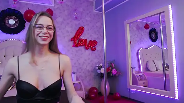 GracieCute online show from February 2025 04:15:01 AM