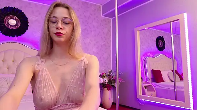 GracieCute online show from June 2026 03:16:01 AM